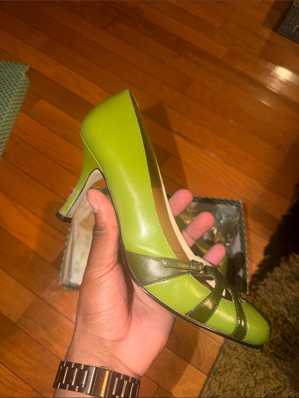 J.Renee Lime and Olive Two-Tone Leather Mid Heel Pump